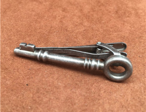 Anti-silver key tie bar